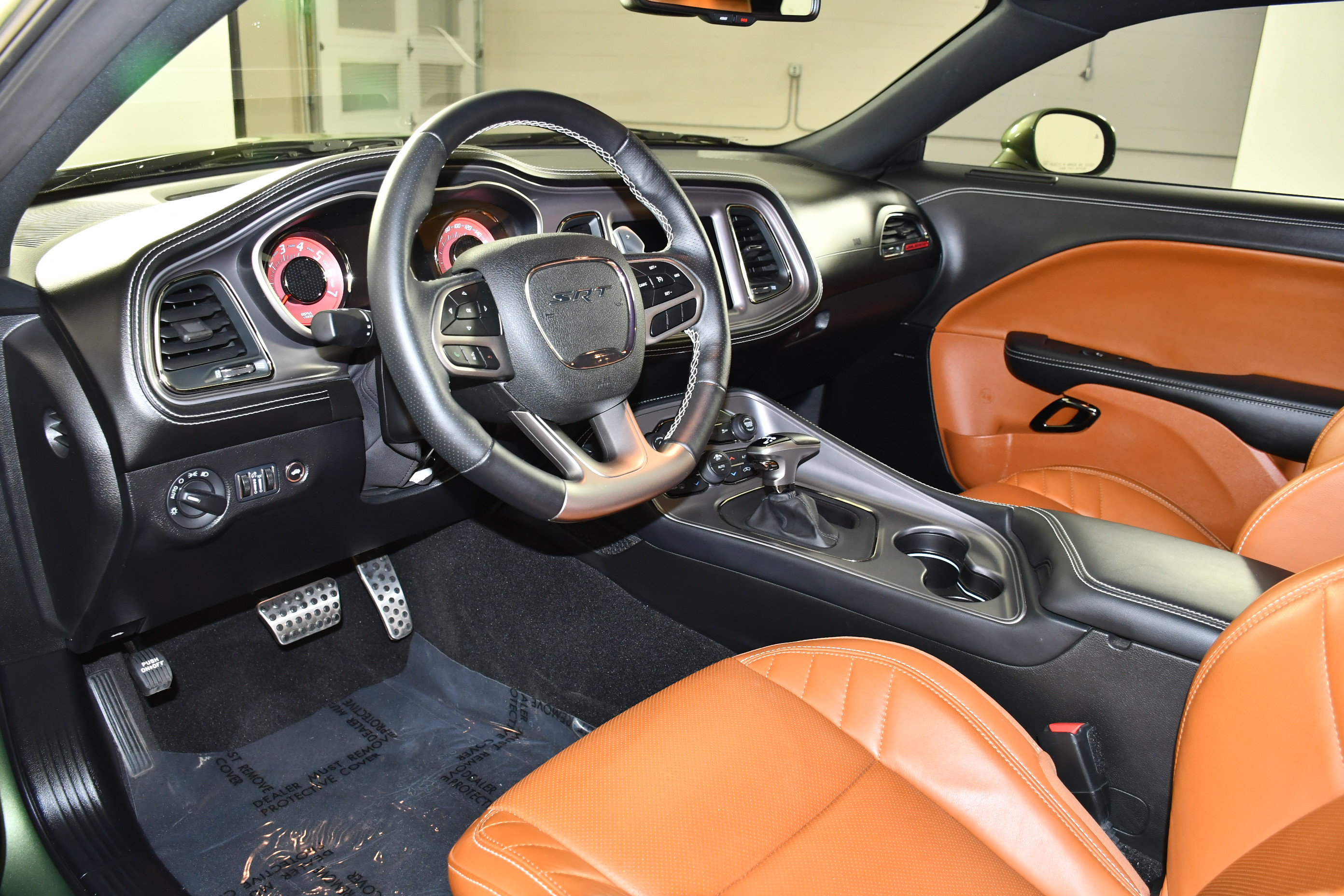 Used 2023 Dodge Challenger SRT Hellcat RWD image 2