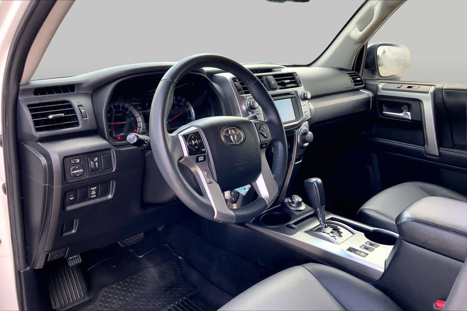 Used 2018 Toyota 4Runner SR5 Premium AWD/4WD image 16