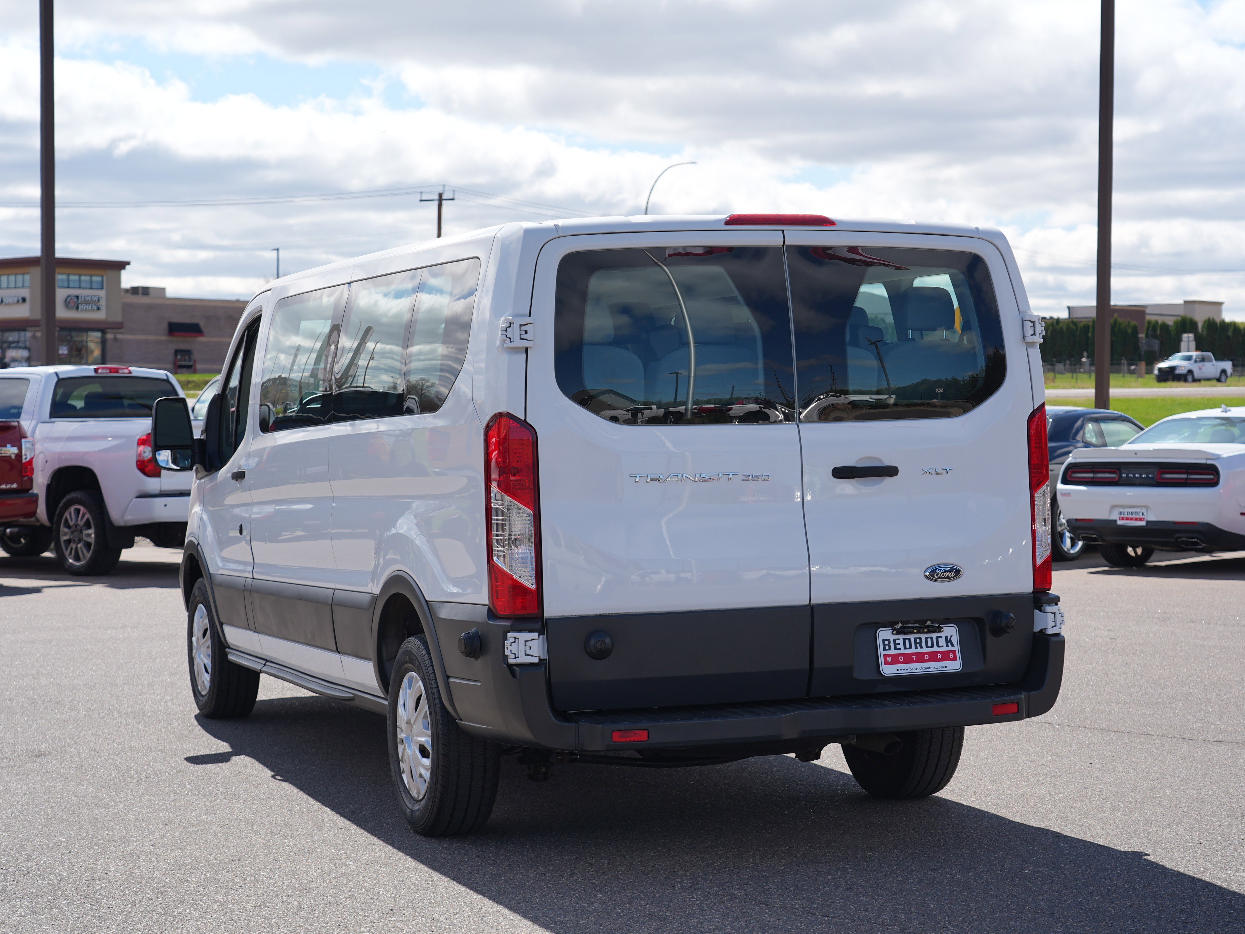 Used 2015 Ford Transit 350 XLT RWD image 5