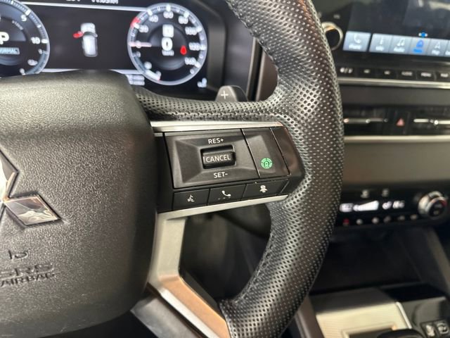 Used 2023 Mitsubishi Outlander SEL image 16