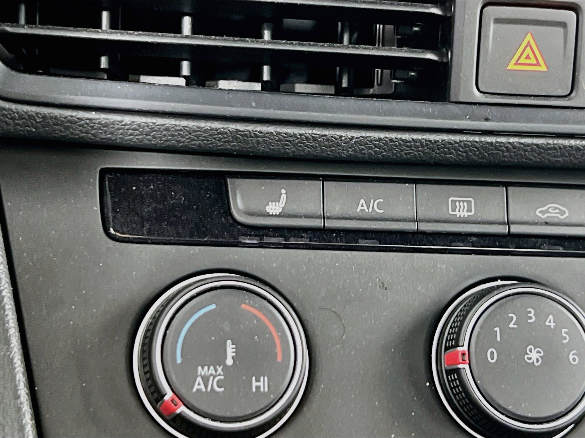 Used 2024 Volkswagen Jetta Sport FWD image 19
