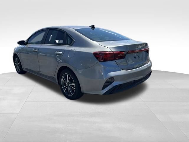 Certified 2024 Kia Forte LXS FWD image 6