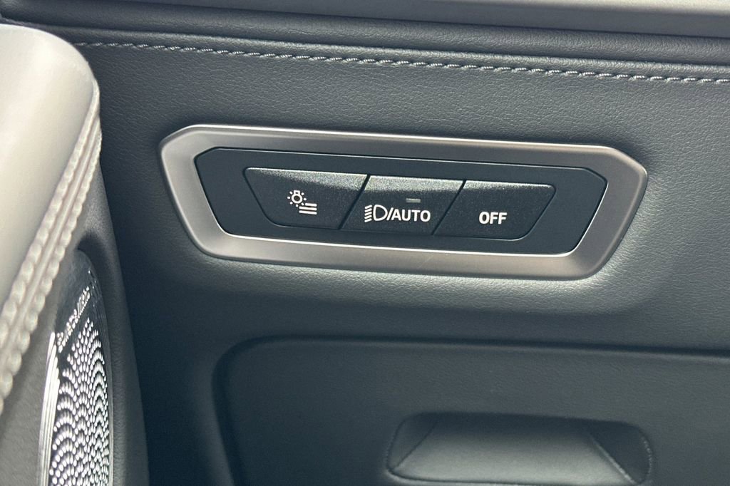 New 2026 BMW XM Label Red image 32