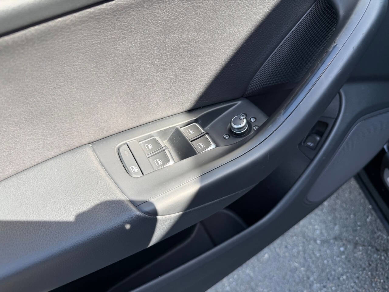 Used 2018 Audi Q3 2.0T Premium Plus w/ Premium Plus Package AWD/4WD image 47