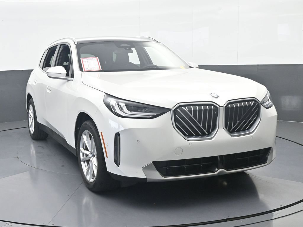 Used 2025 BMW X3 xDrive30i AWD/4WD image 9