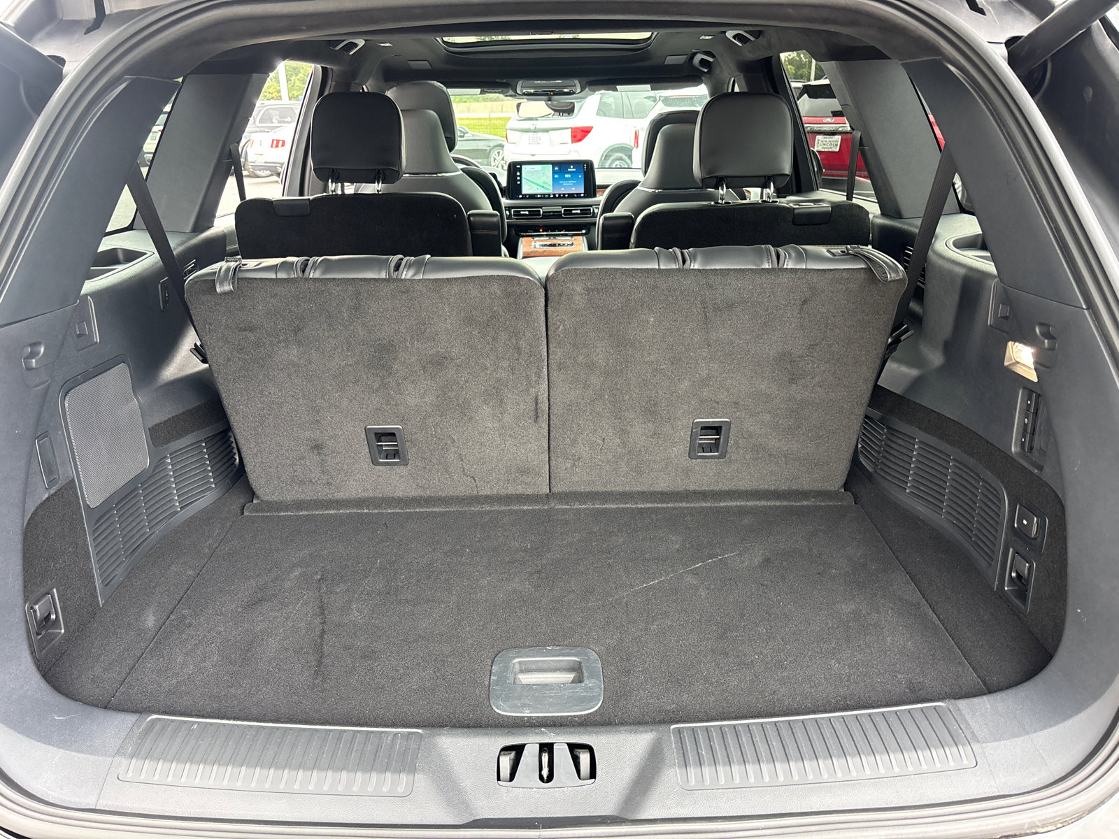 New 2025 Lincoln Aviator Black Label w/ Jet Appearance Package image 9