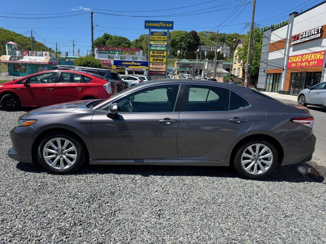 Used 2019 Toyota Camry LE w/ Convenience Package FWD image 8