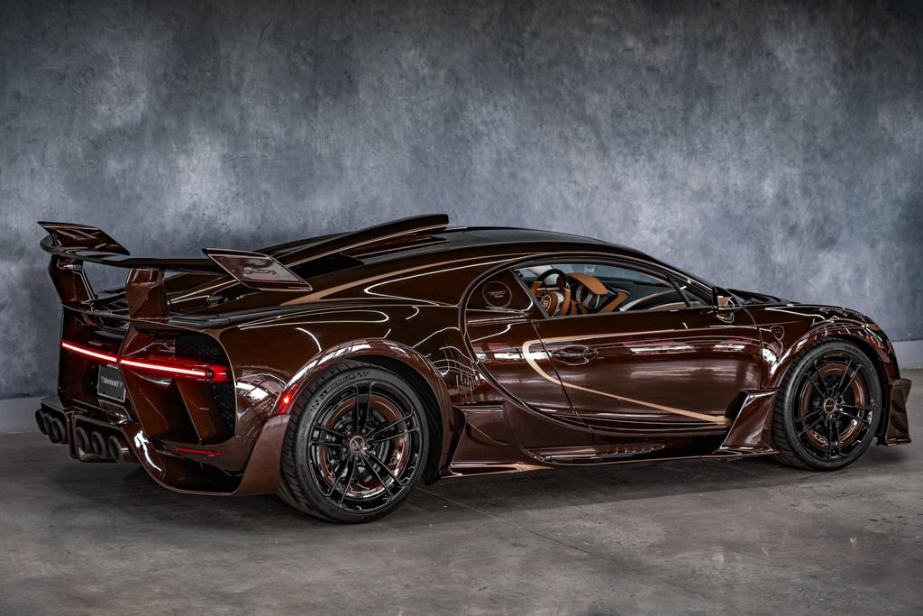 Used 2020 Bugatti Chiron AWD/4WD image 19