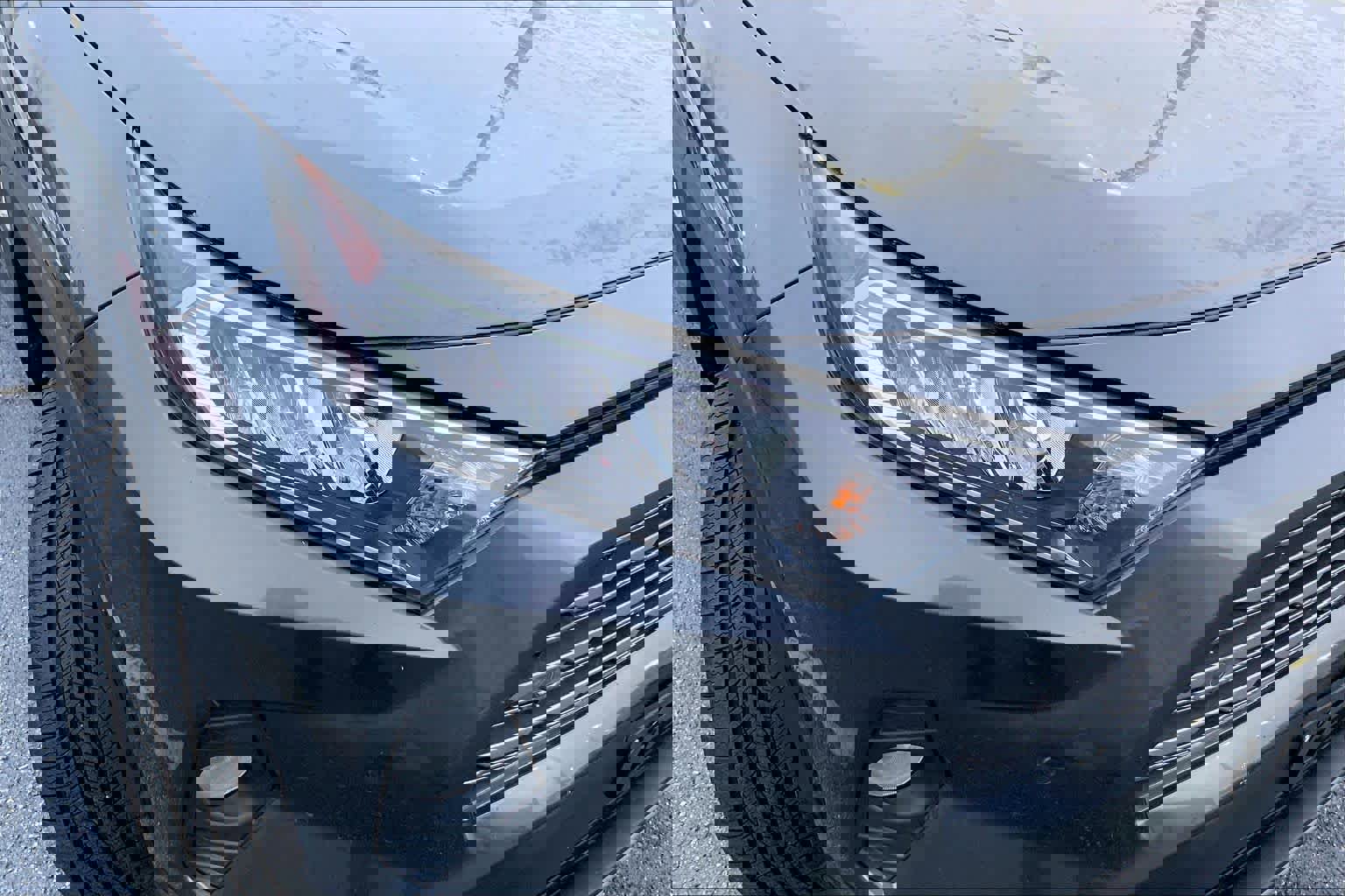 Used 2019 Toyota RAV4 Limited image 26