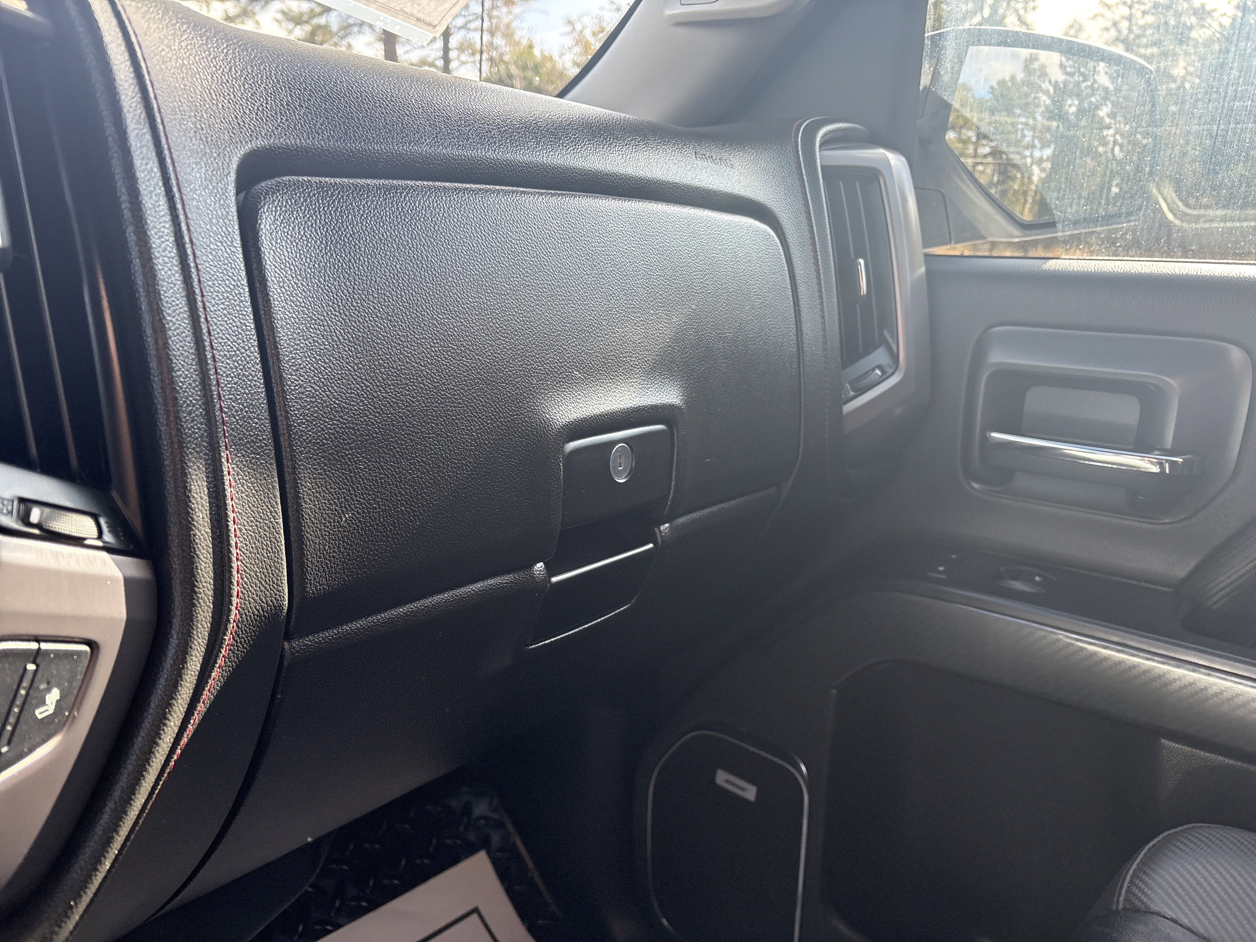 Used 2017 GMC Sierra 1500 SLT w/ All Terrain X Package image 29