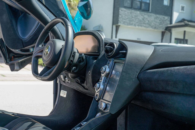 Used 2022 McLaren 720S Spider RWD image 29