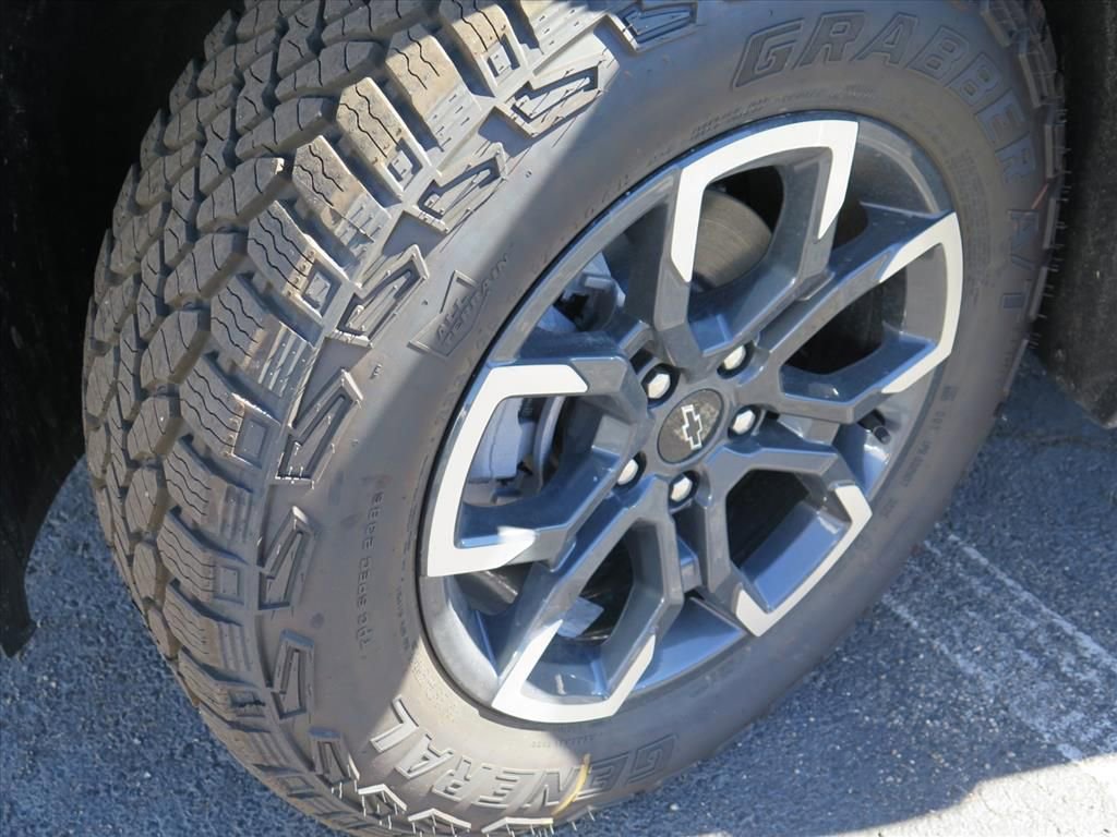 New 2026 Chevrolet Equinox ACTIV image 16