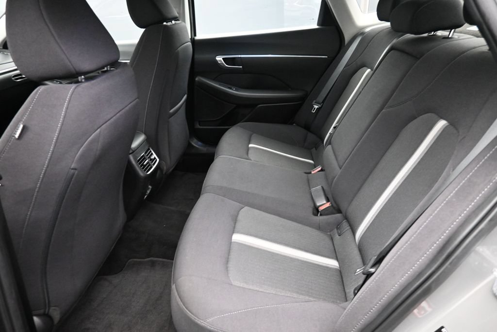 Used 2022 Hyundai Sonata SEL w/ Convenience Package FWD image 12
