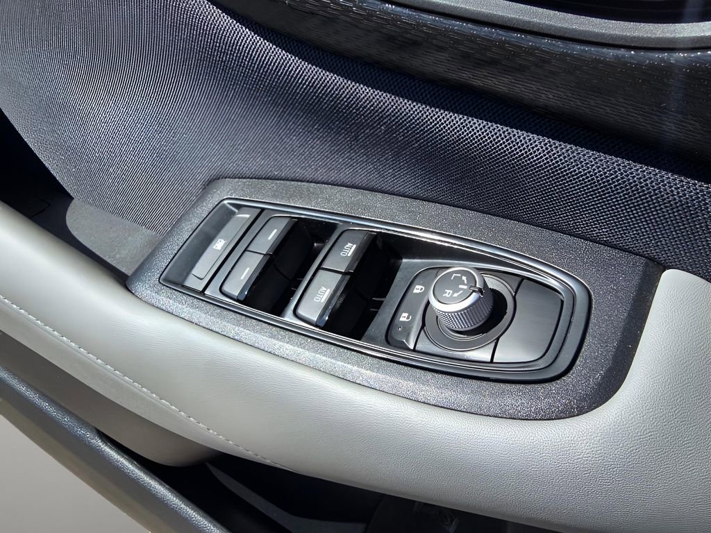 Used 2023 Subaru Outback Premium image 23