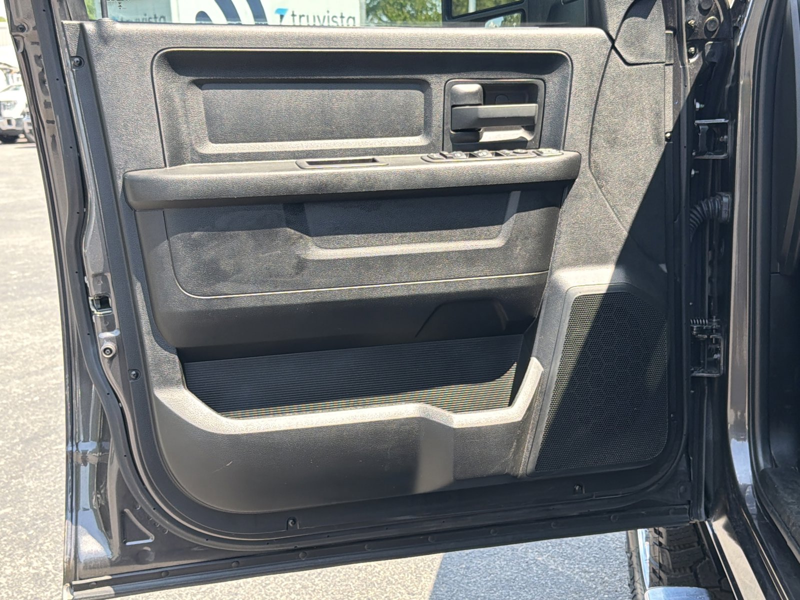 Used 2024 RAM 2500 Tradesman w/ Chrome Appearance Group AWD/4WD image 16