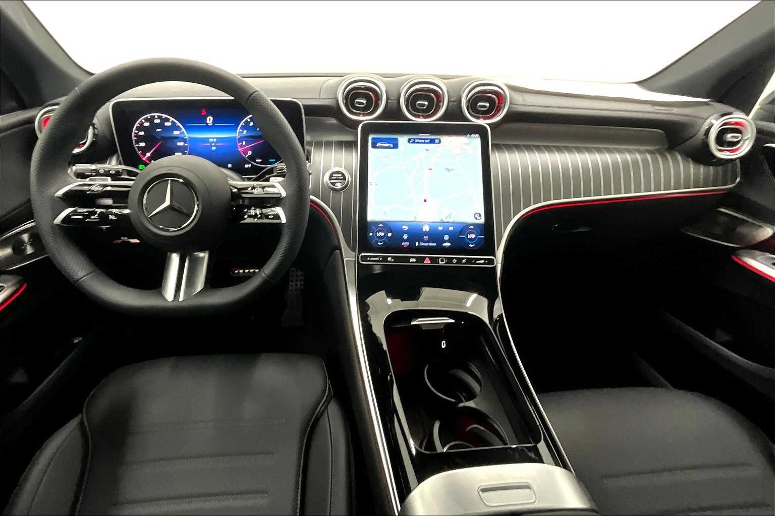 New 2025 Mercedes-Benz GLC 300 4MATIC image 5