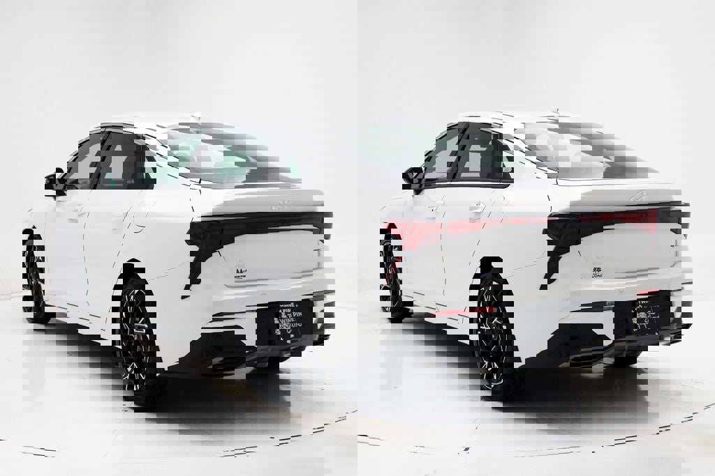 Used 2025 Kia K5 GT-Line image 7