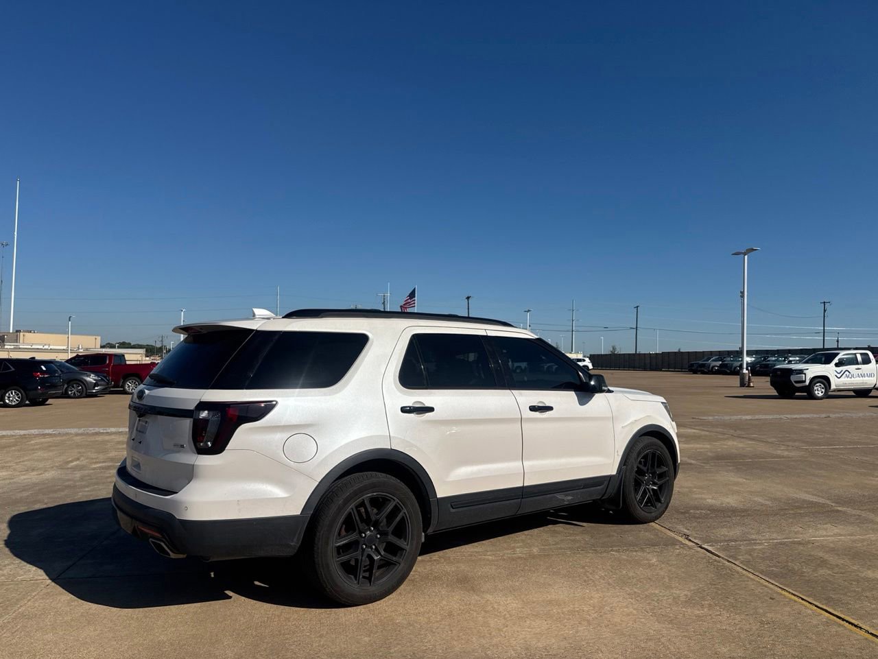 Used 2016 Ford Explorer Sport w/ Equipment Group 401A AWD/4WD image 23