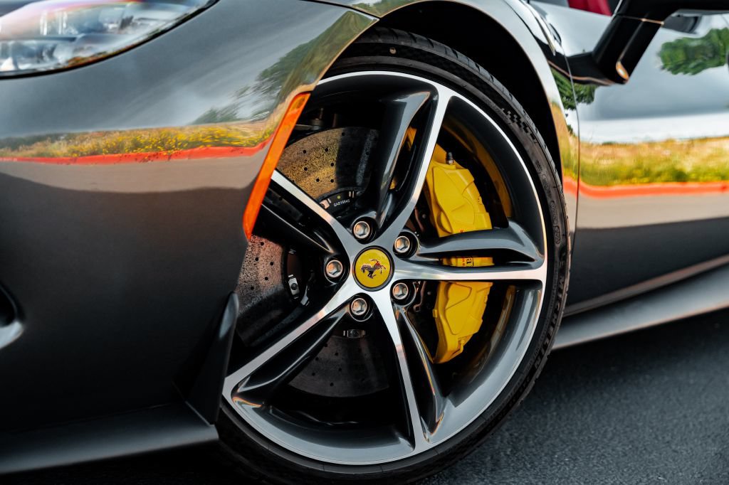 Used 2023 Ferrari 296 GTS RWD image 20