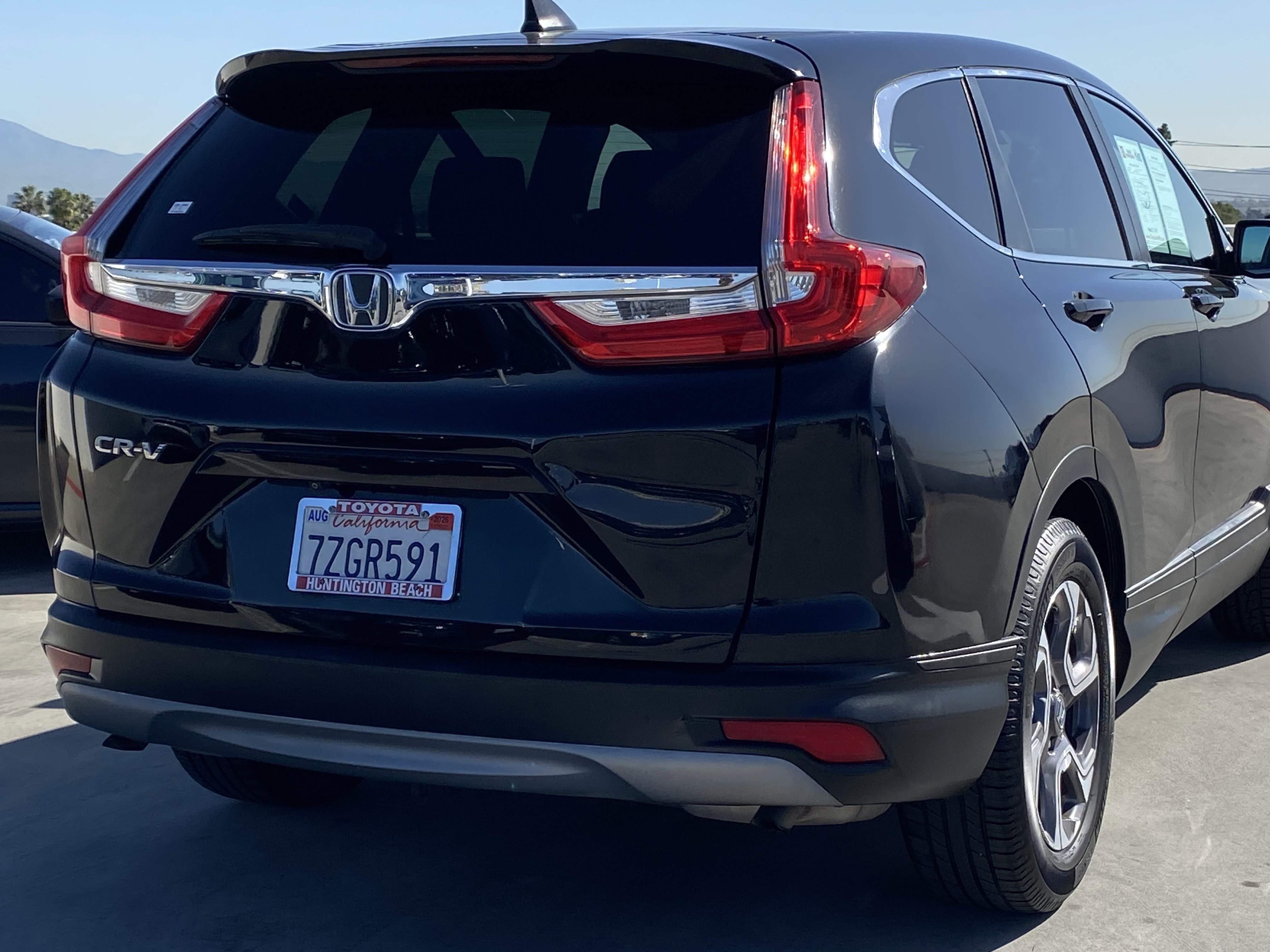 Used 2017 Honda CR-V EX image 4