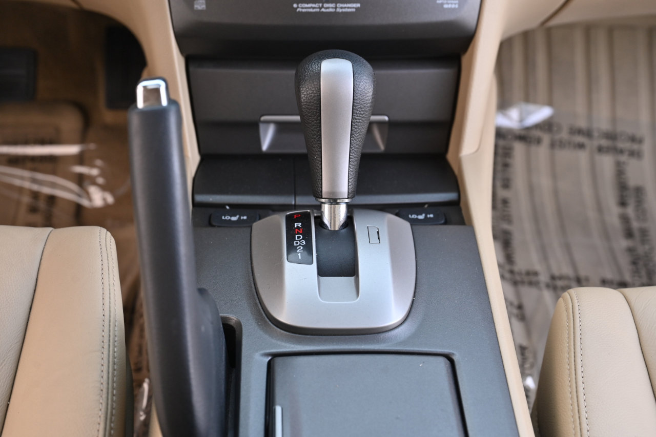 Used 2011 Honda Accord EX-L image 23