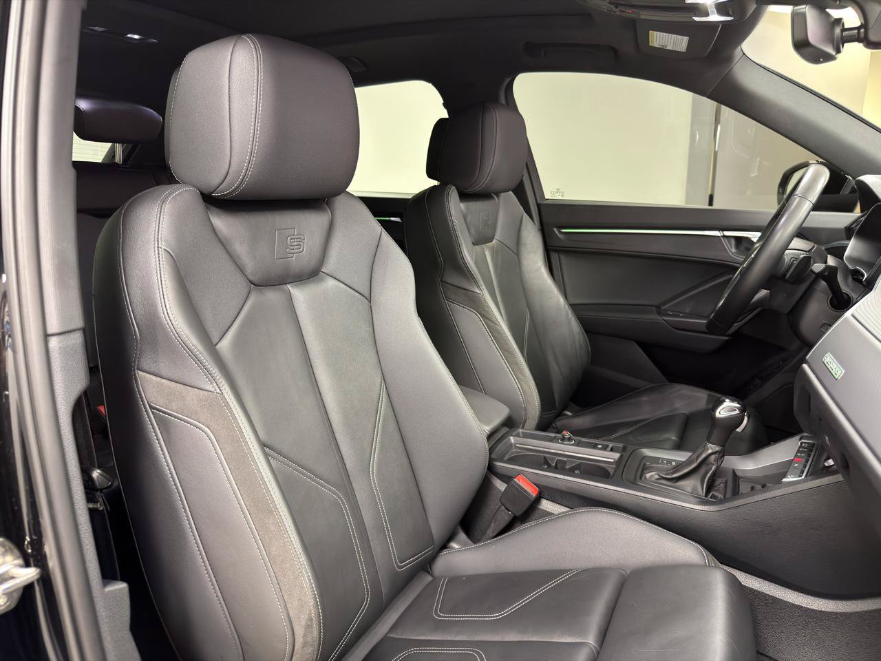 Used 2023 Audi Q3 2.0T Premium Plus w/ Premium Plus Package AWD/4WD image 12