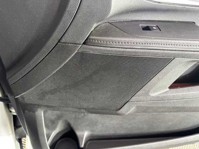 Used 2017 Chevrolet Equinox LT w/ Convenience Package image 28