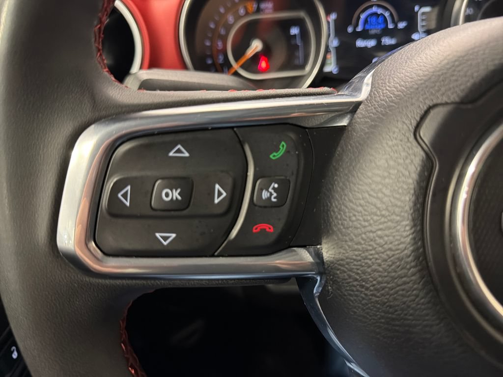 Used 2023 Jeep Gladiator Rubicon w/ Dual Top Group AWD/4WD image 14