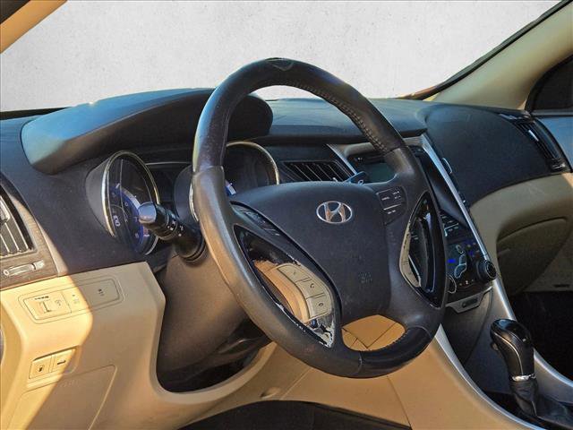 Used 2012 Hyundai Sonata Limited w/ Navigation Pkg image 10