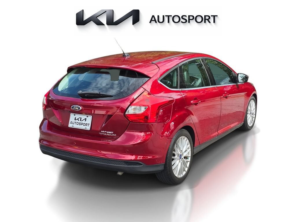 Used 2014 Ford Focus Titanium FWD image 5