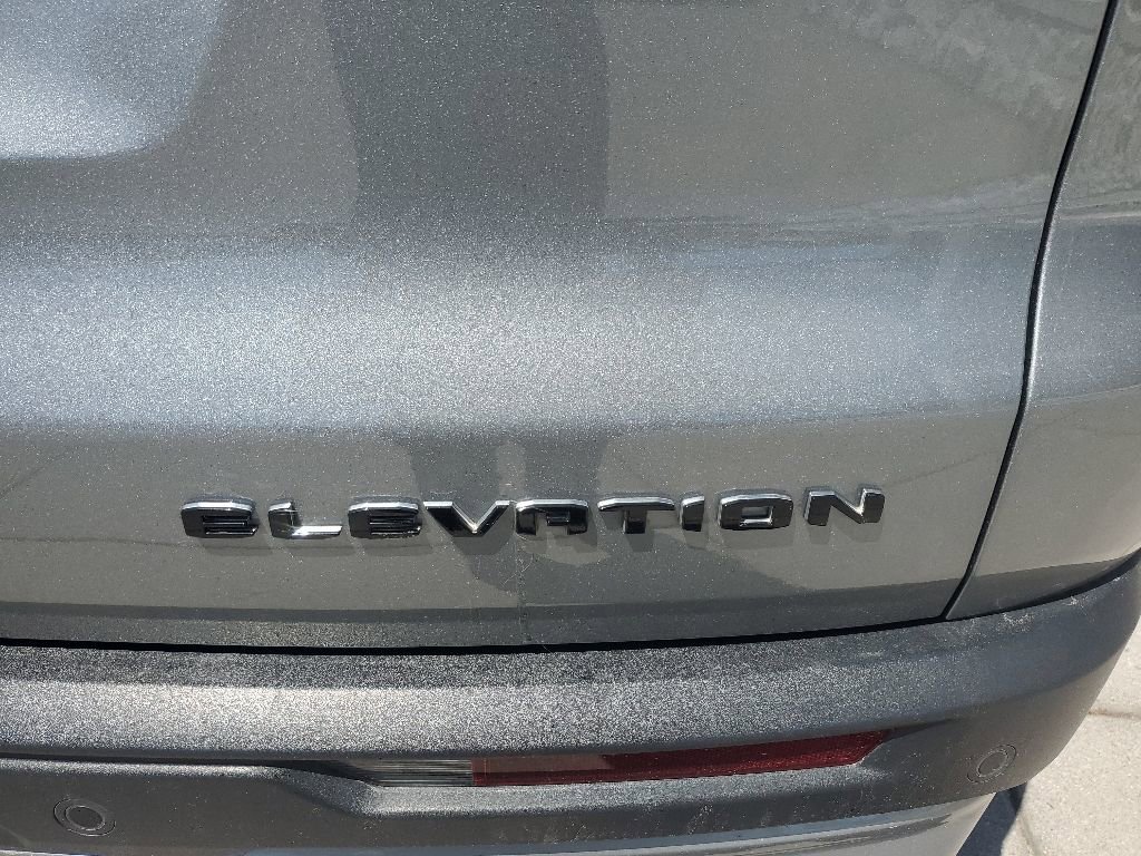Used 2025 GMC Acadia Elevation FWD image 5