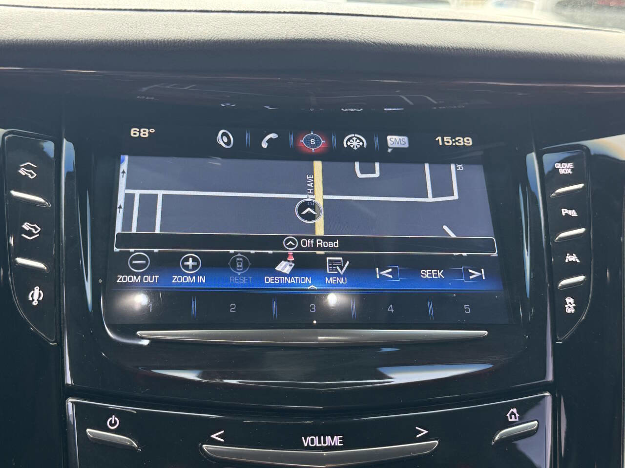 Used 2016 Cadillac Escalade Luxury image 14