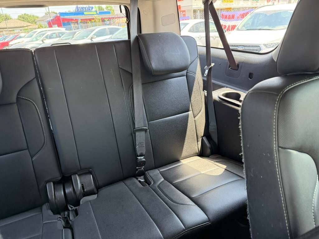 Used 2019 Chevrolet Suburban Premier RWD image 27