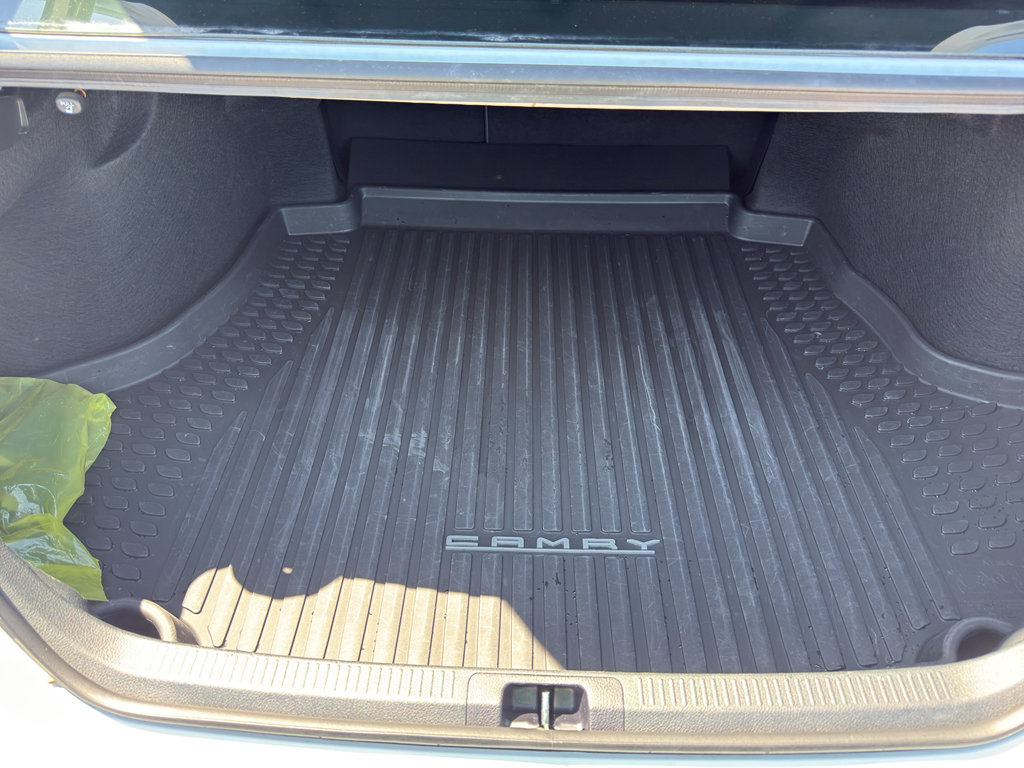 Used 2024 Toyota Camry SE FWD image 6