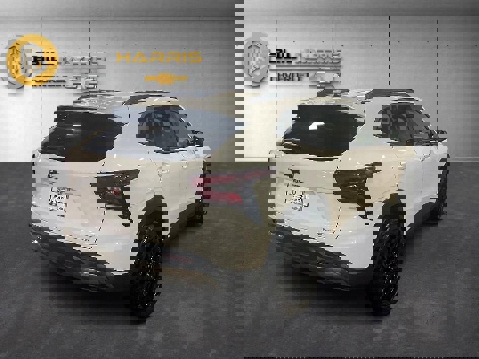 New 2026 Chevrolet Trax ACTIV w/ Sunroof Package image 2