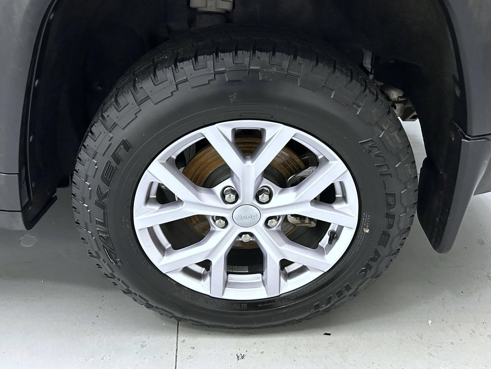 Used 2022 Jeep Grand Cherokee Limited AWD/4WD image 22
