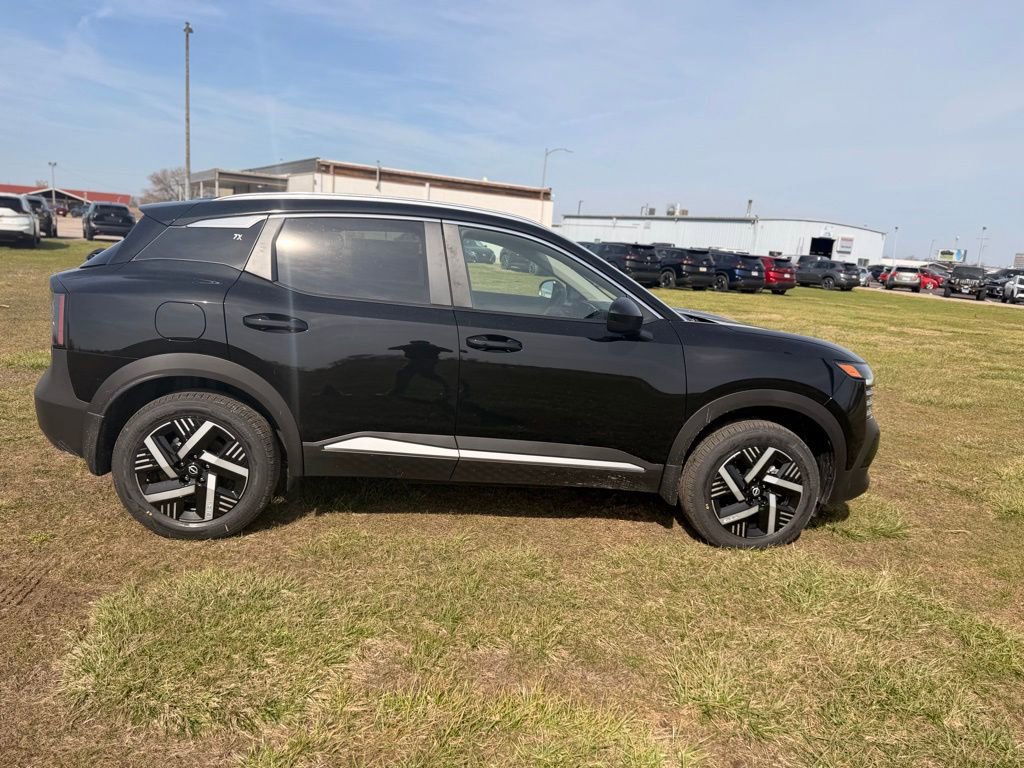 New 2026 Nissan Kicks SV w/ SV Premium Package FWD image 4