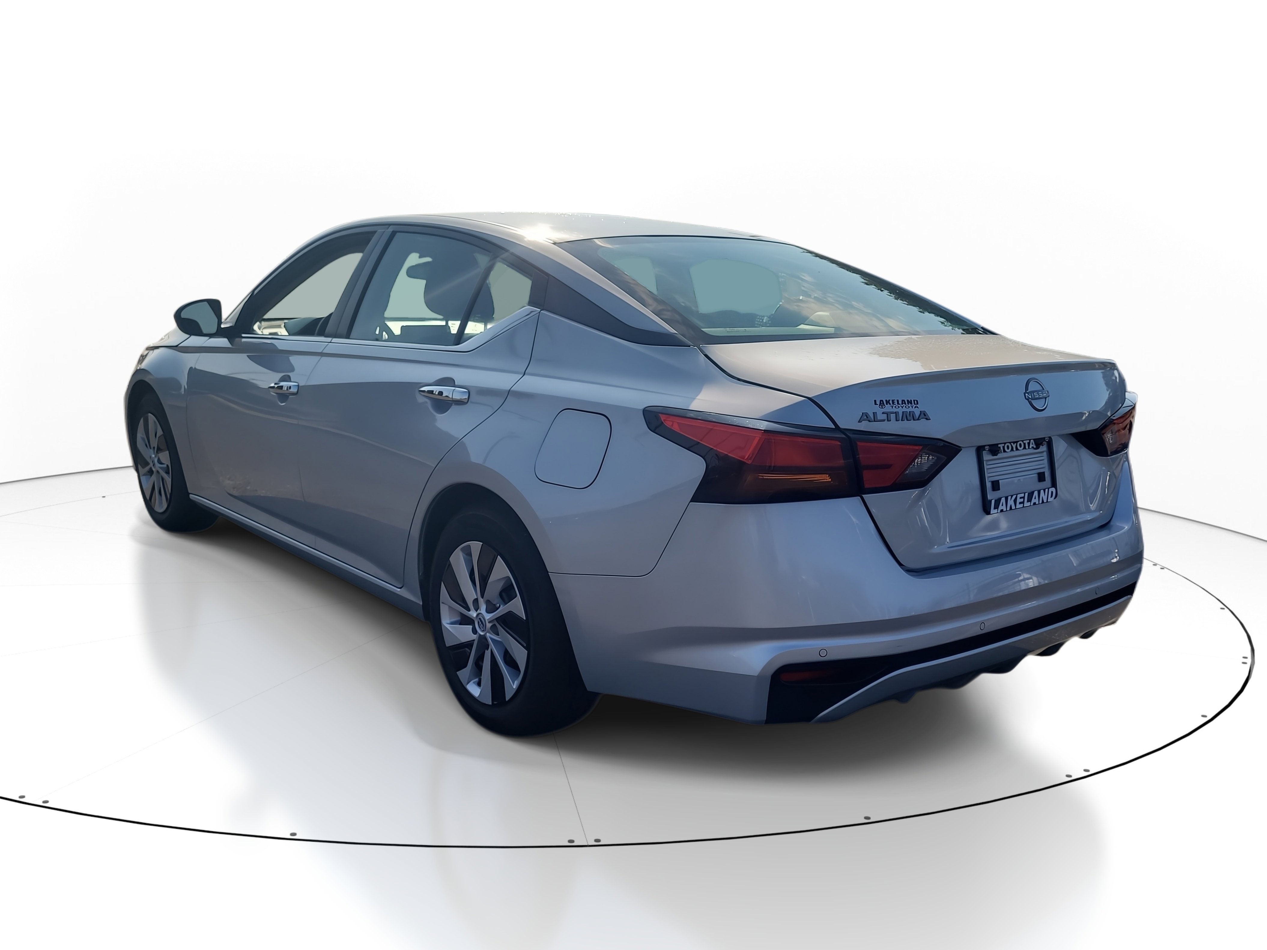 Used 2024 Nissan Altima 2.5 S image 5