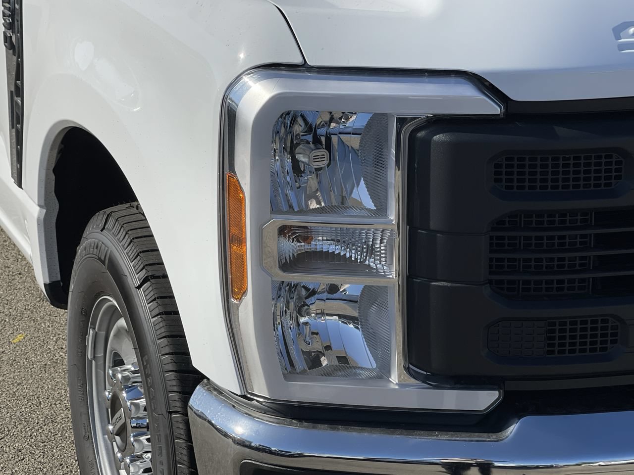 New 2026 Ford F250 XL w/ XL Chrome Package RWD image 7