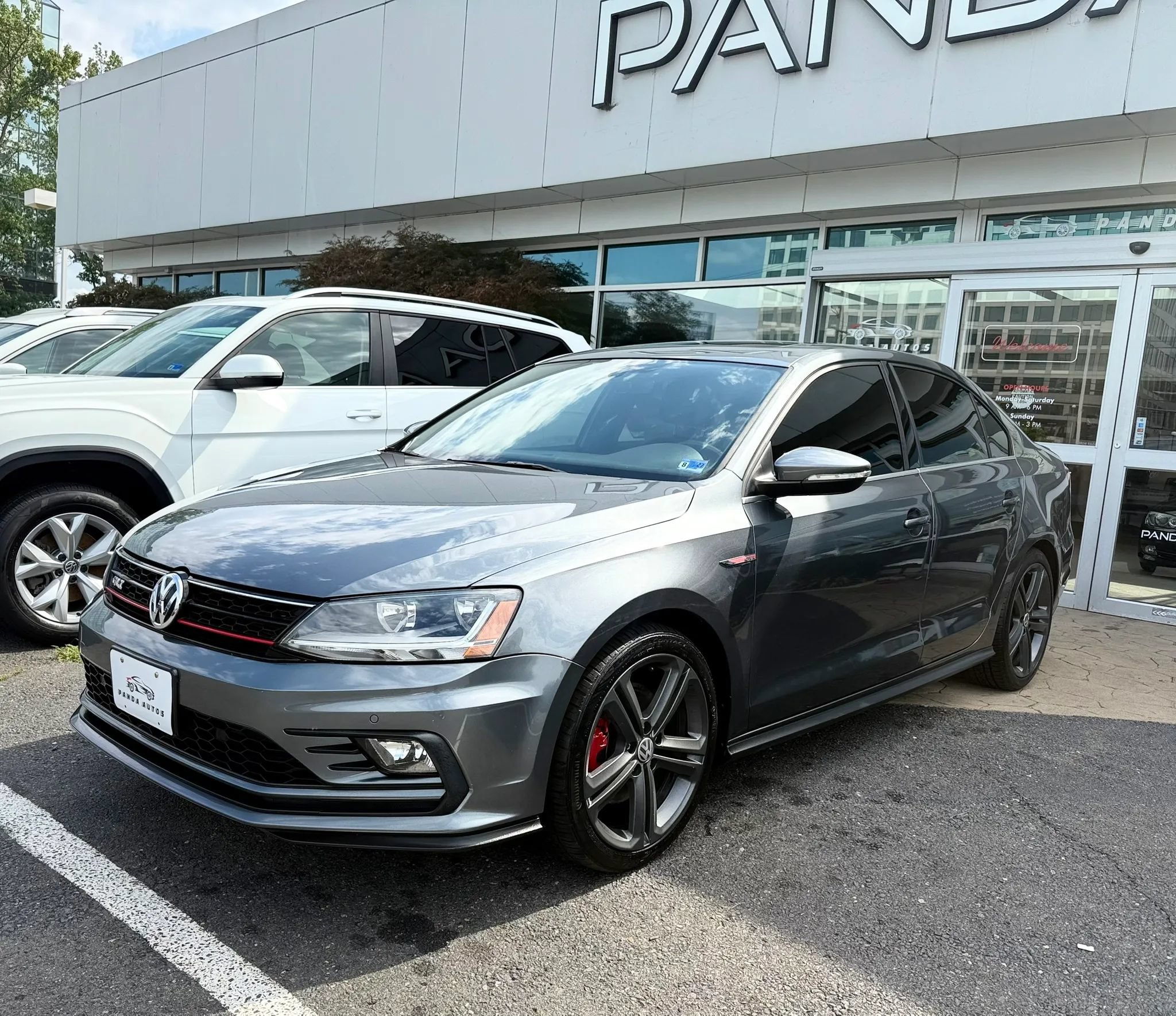 Used 2017 Volkswagen Jetta GLI FWD image 3