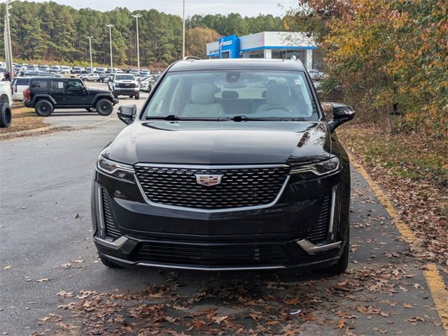 Used 2025 Cadillac XT6 Premium Luxury image 6