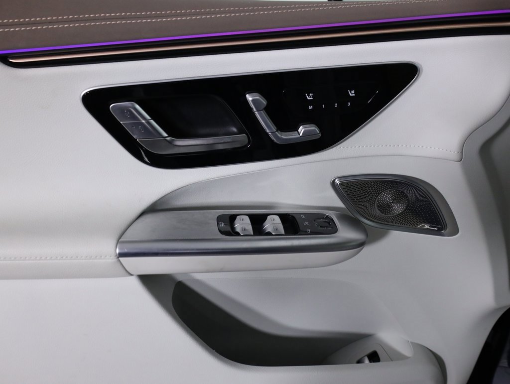 Certified 2023 Mercedes-Benz EQE 350+ 4MATIC SUV w/ Exclusive Trim Package image 10