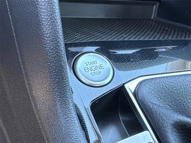 New 2025 Volkswagen Taos S image 39