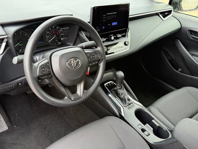 Used 2025 Toyota Corolla LE w/ Carpet Mat Package (TMS) image 11