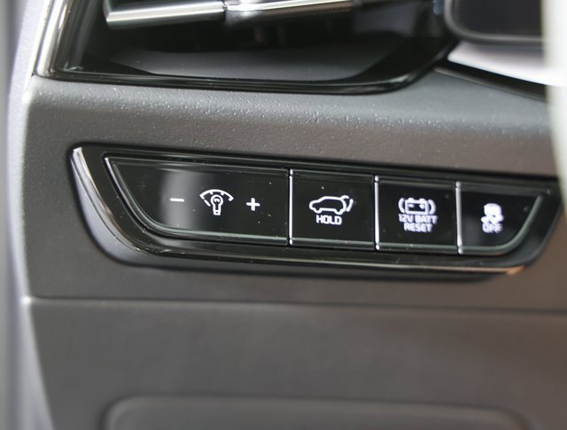 New 2025 Kia Niro SX image 24