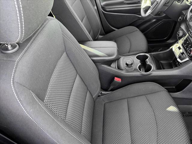 Used 2024 GMC Terrain SLE image 19