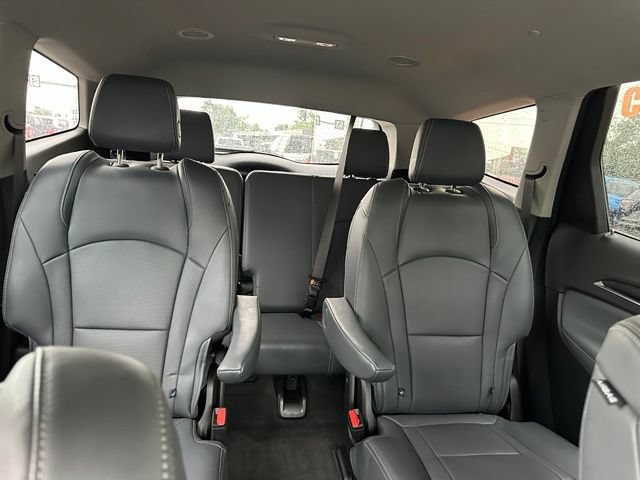 Used 2018 Buick Enclave Essence w/ Trailering Package AWD/4WD image 13