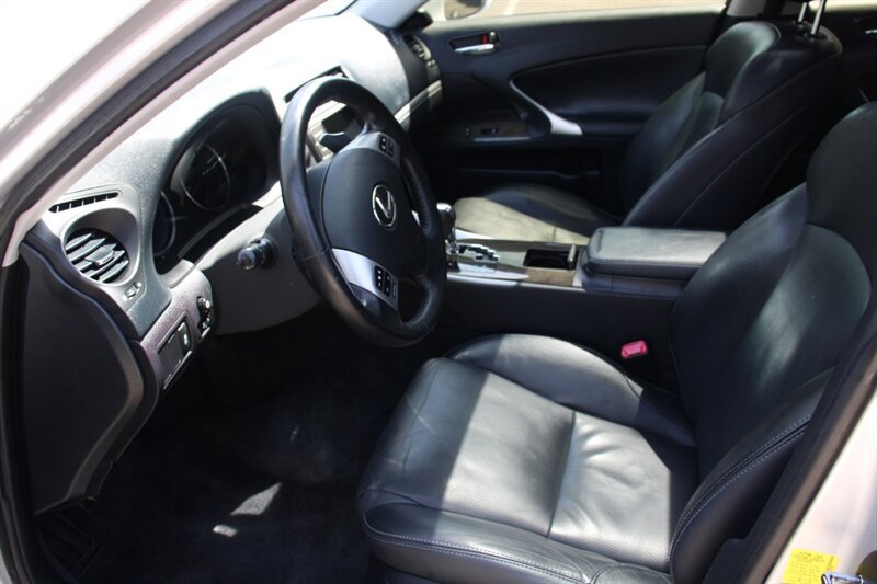 Used 2012 Lexus IS 250 AWD w/ Premium Pkg Value Edition image 5