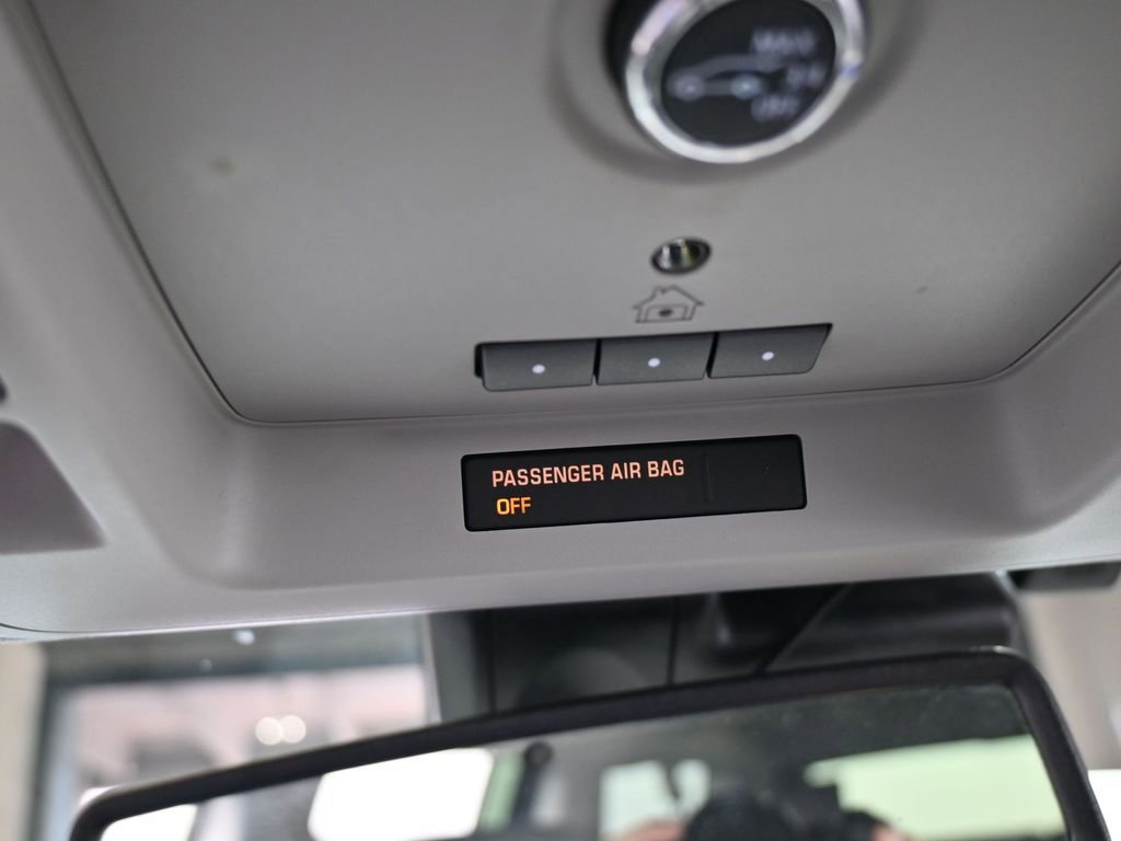 Used 2020 Chevrolet Suburban LT image 29