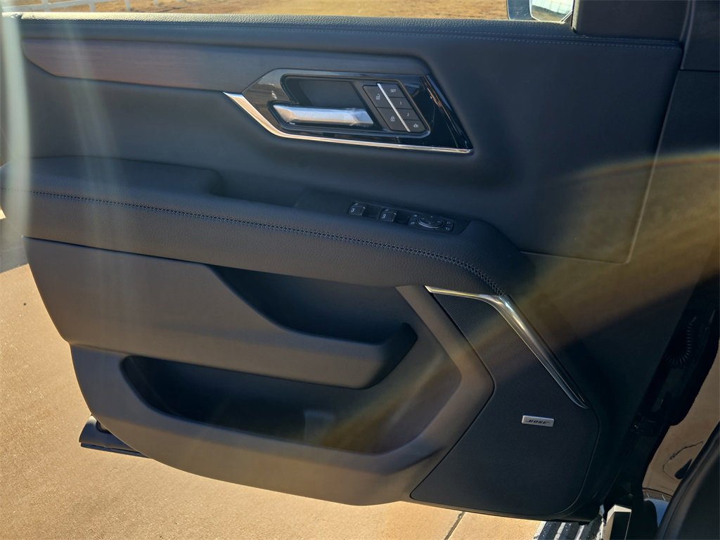 New 2026 GMC Yukon Denali w/ Sun & Power Step Package image 28